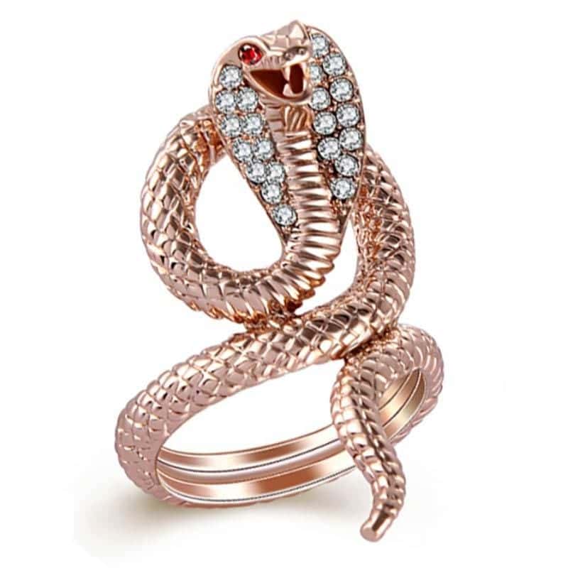 Anillo Serpiente Cobra Dorada (Circonio)