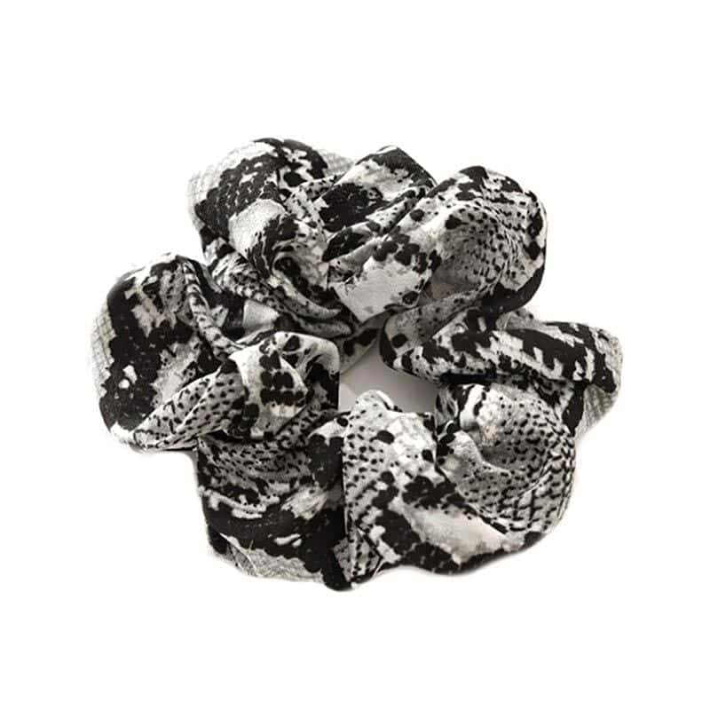 Coletero Serpiente Scrunchie Blanco Y Negro